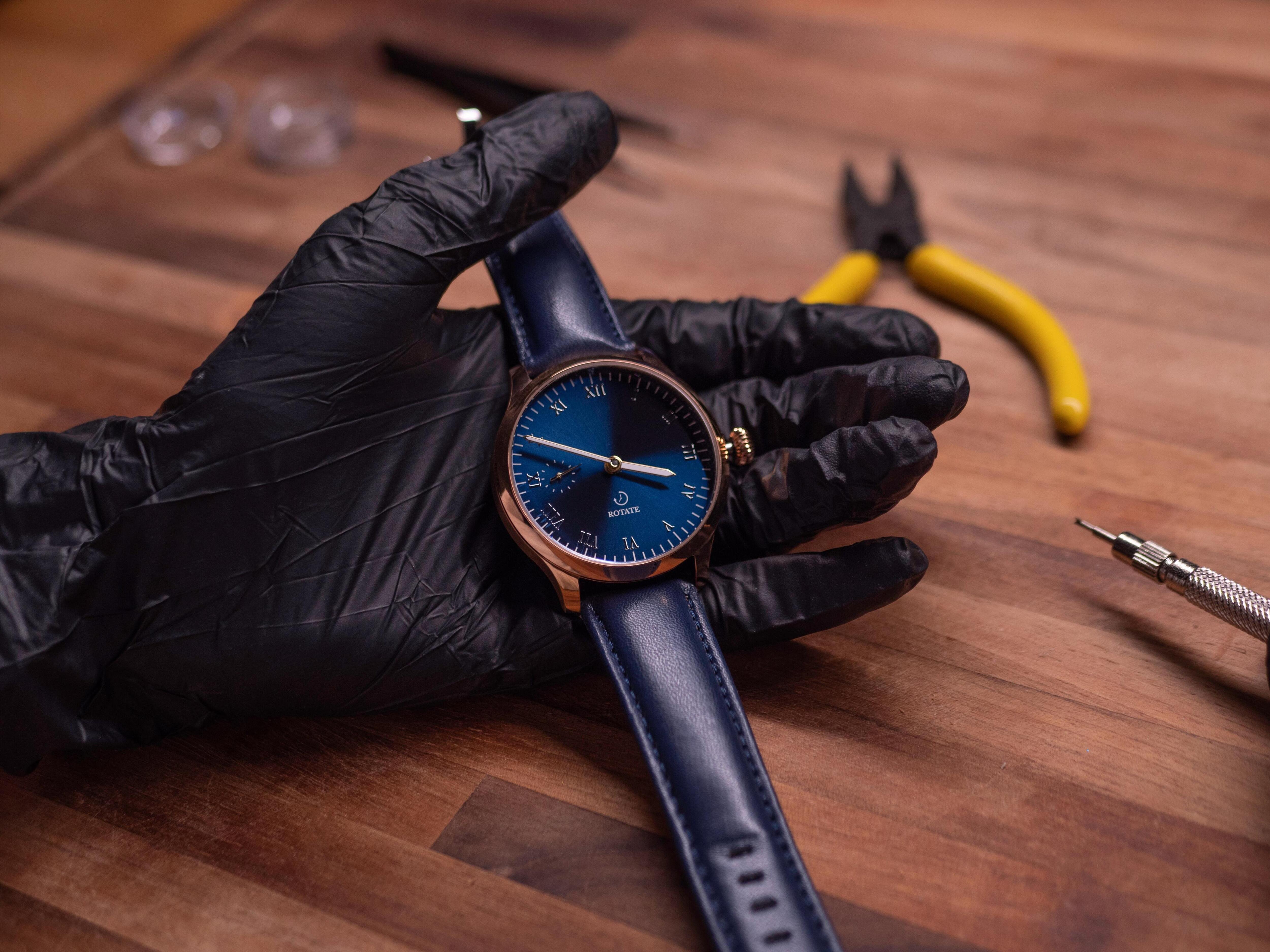 4 Tell-Tale Signs That Your Watch May Need Maintenance Or Serviced